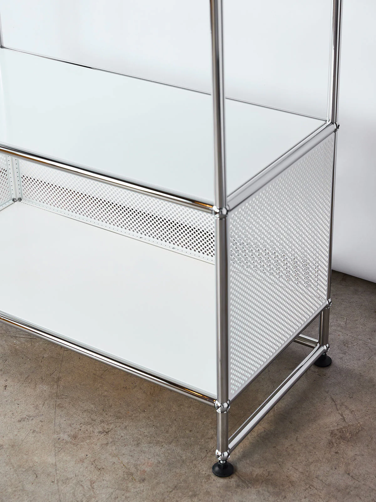 USM Haller Bookshelf Perforated - Image 4