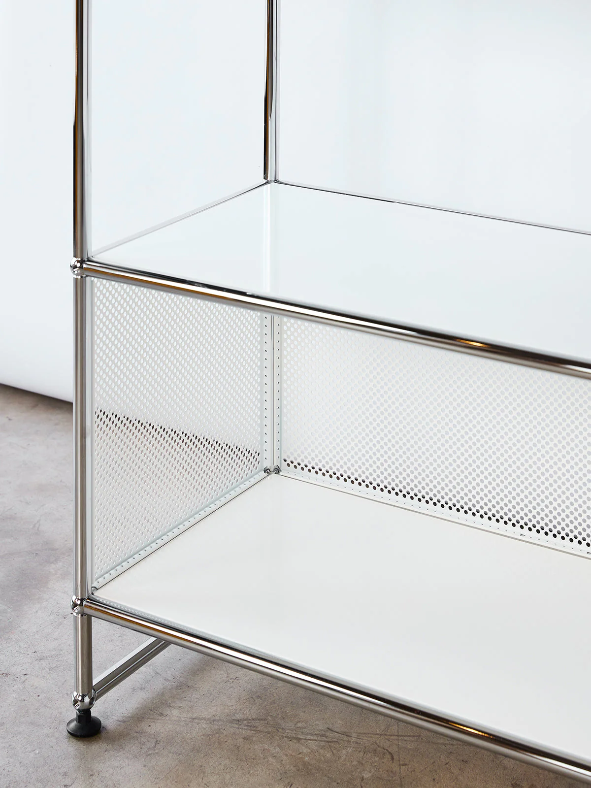 USM Haller Bookshelf Perforated - Image 5